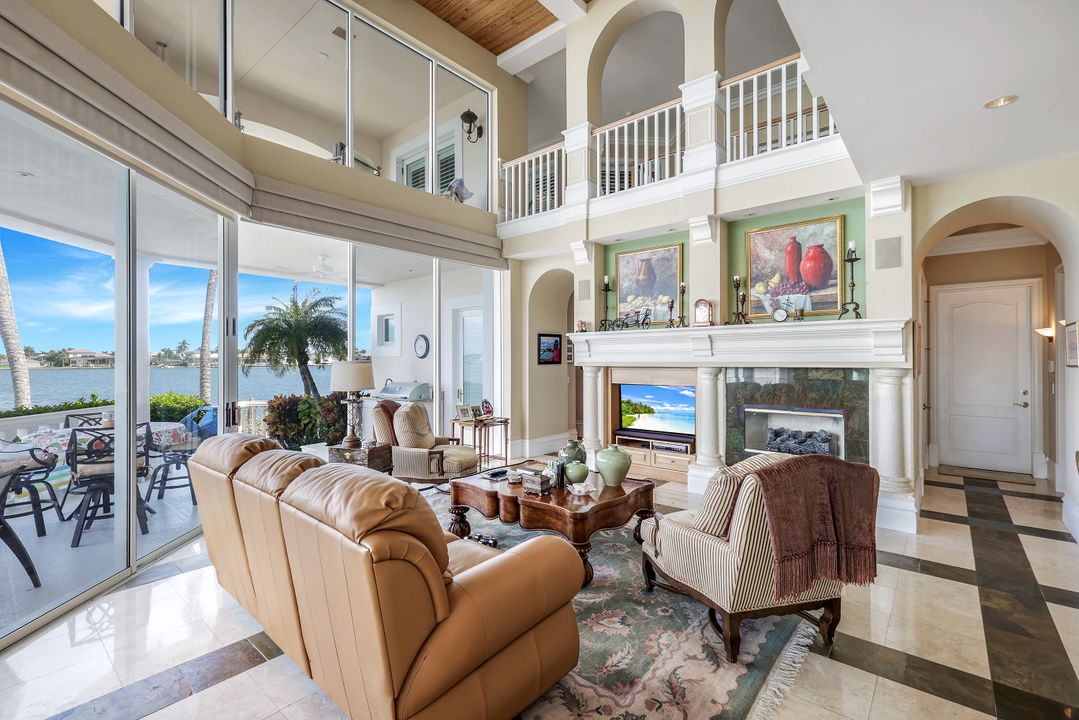 490 Renard Ct, Marco Island, FL 34145