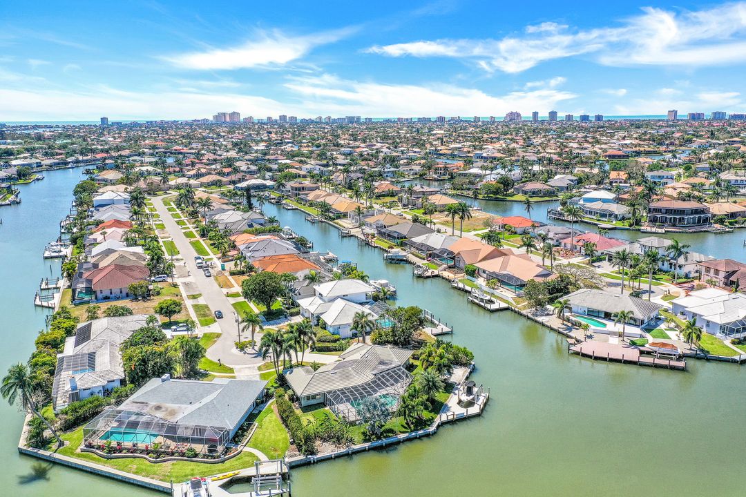 1894 Woodbine Ct, Marco Island, FL 34145