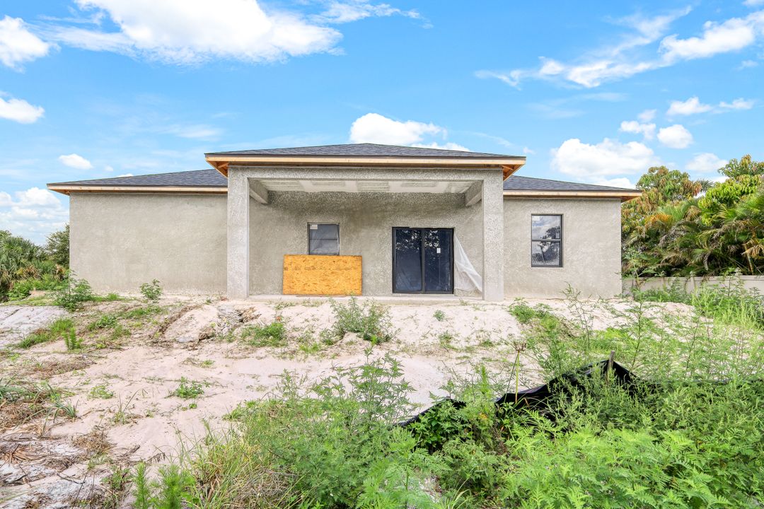 431 Pinafore Ave, Lehigh Acres, FL 33974