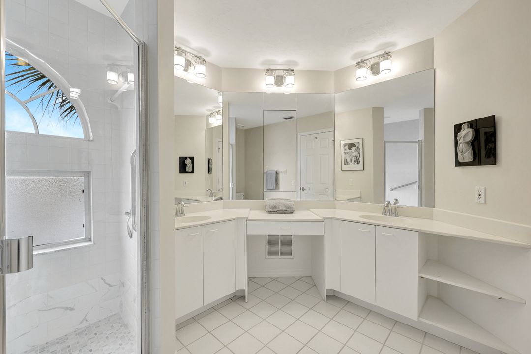 2861 Citrus Lake Dr #L201, Naples, FL 34109