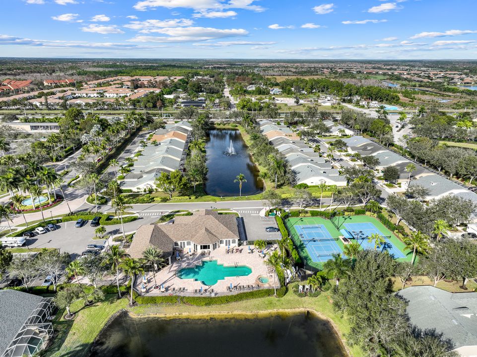 8687 Ibis Cove Cir, Naples, FL 34119