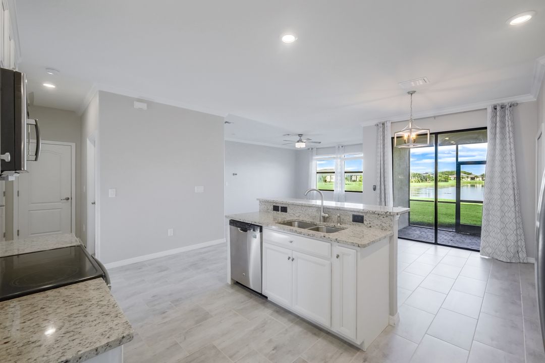 14453 Vindel Cir, Fort Myers, FL 33905