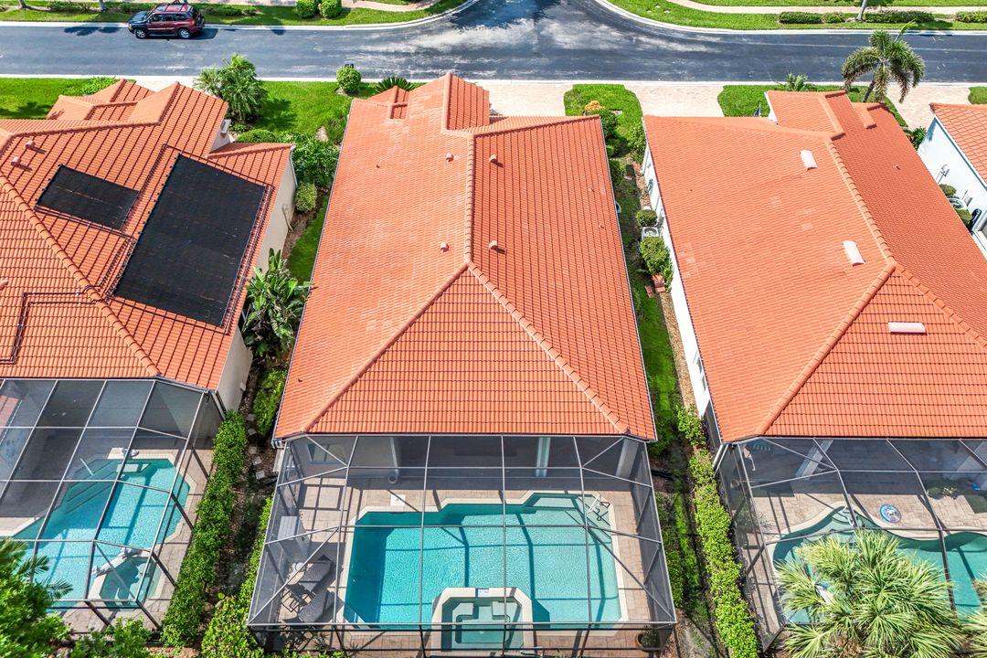 8844 Ventura Way, Naples, FL 34109
