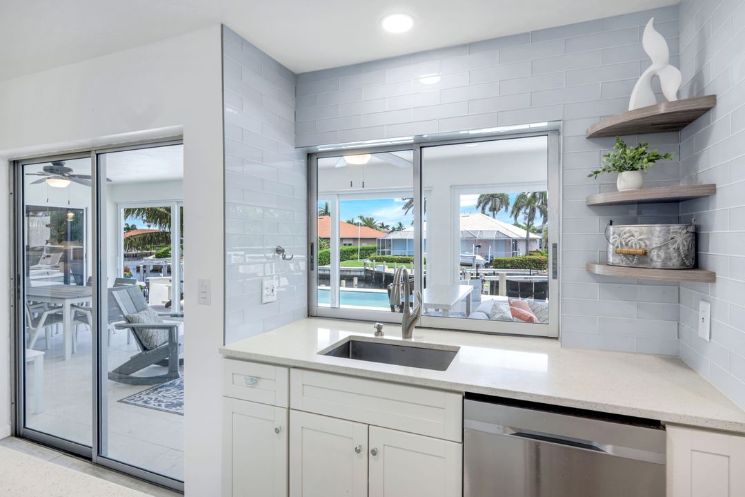 1048 Cottonwood Ct, Marco Island, FL 34145