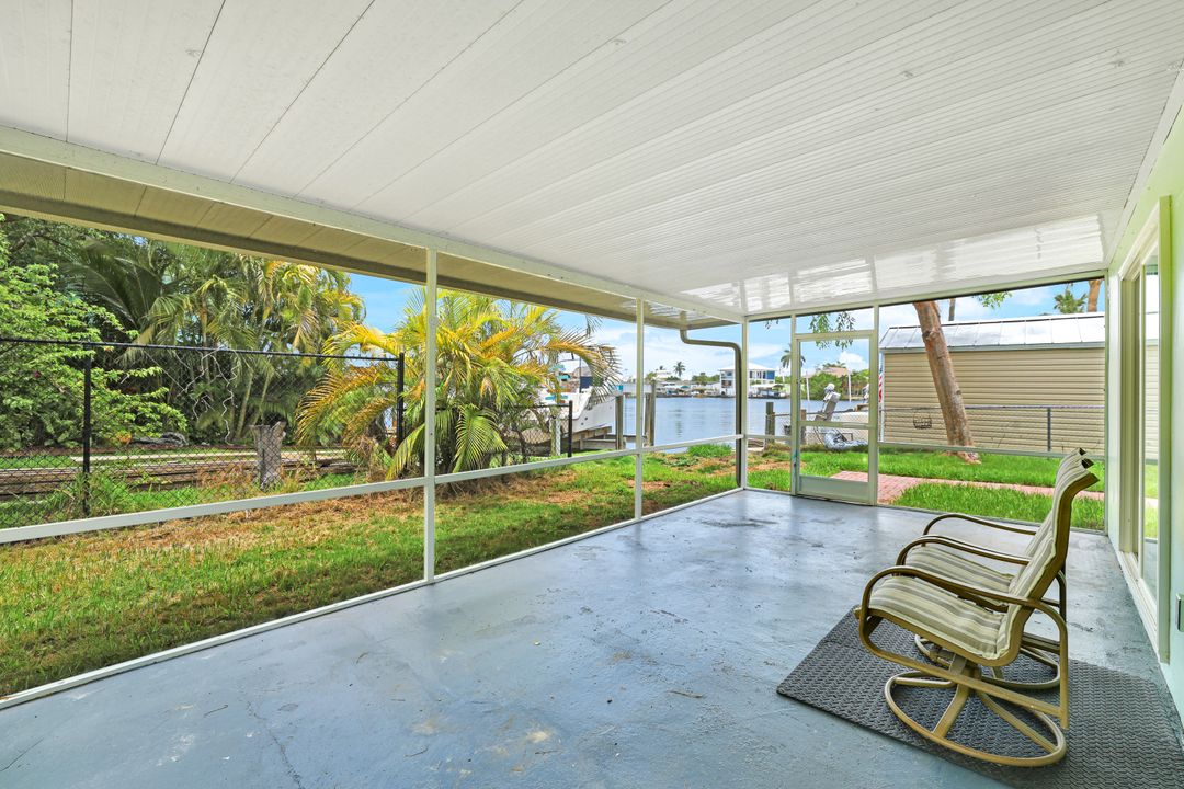 527 Goodland Dr, Marco Island, FL 34145