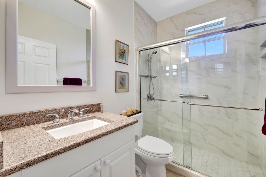 4383 Pomarine Ct, Naples, FL 34119