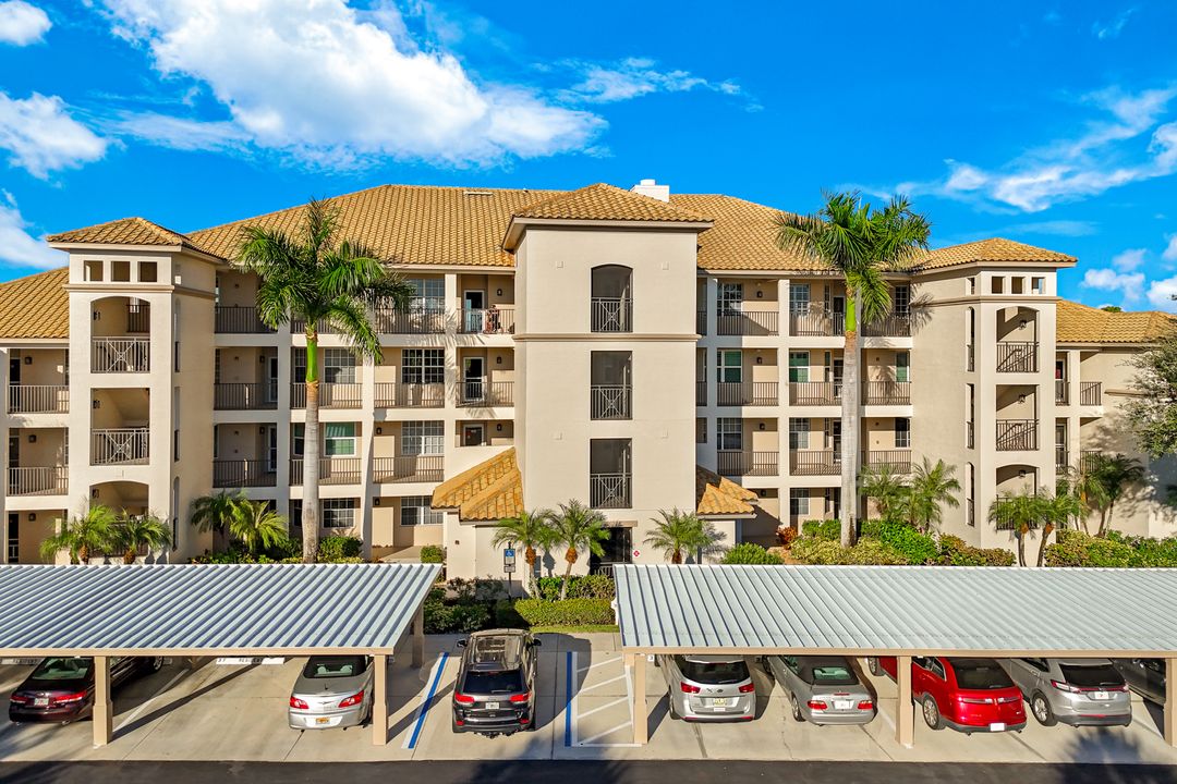 4650 Turnberry Lake Dr #102, Estero, FL 33928