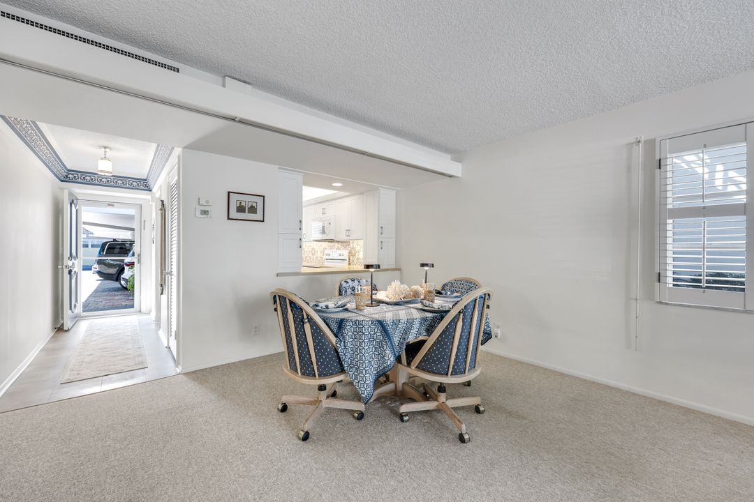 280 2nd Ave S #103, Naples, FL 34102