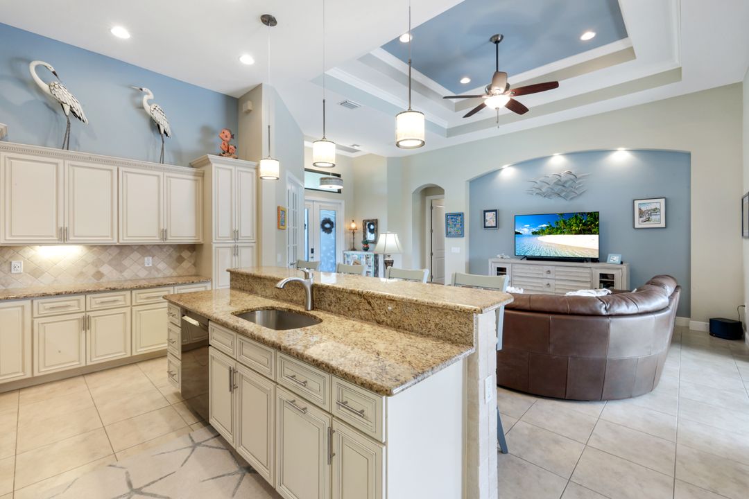 4407 SW 19th Ave, Cape Coral, FL 33914