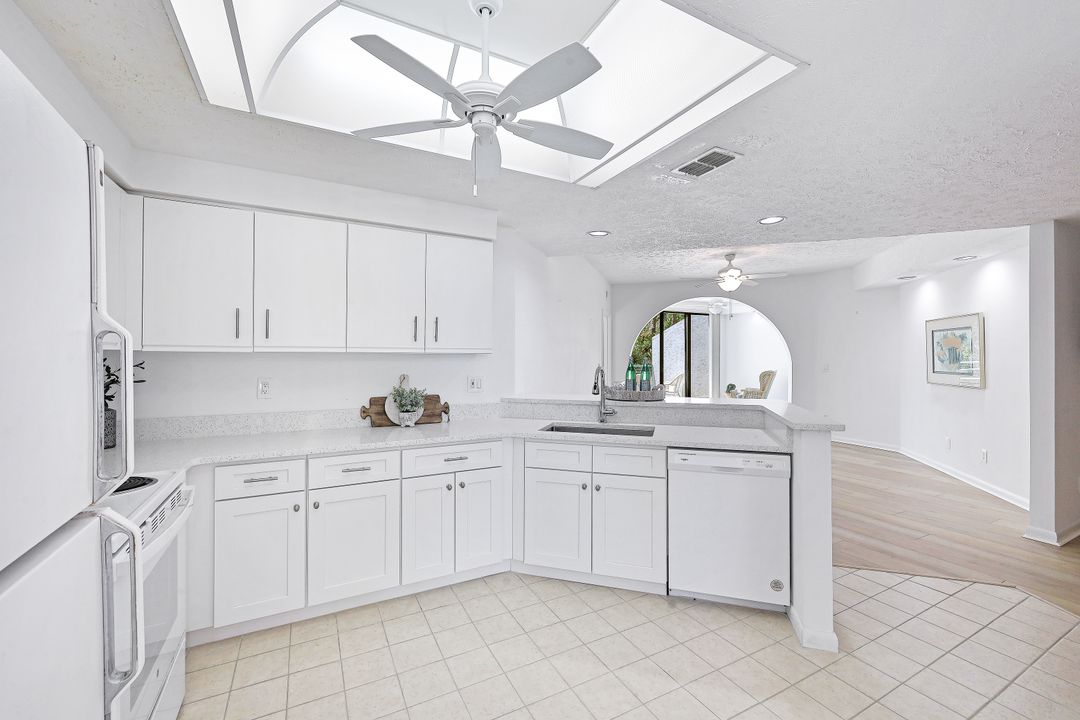 2182 Anchorage Ln #A, Naples, FL 34104