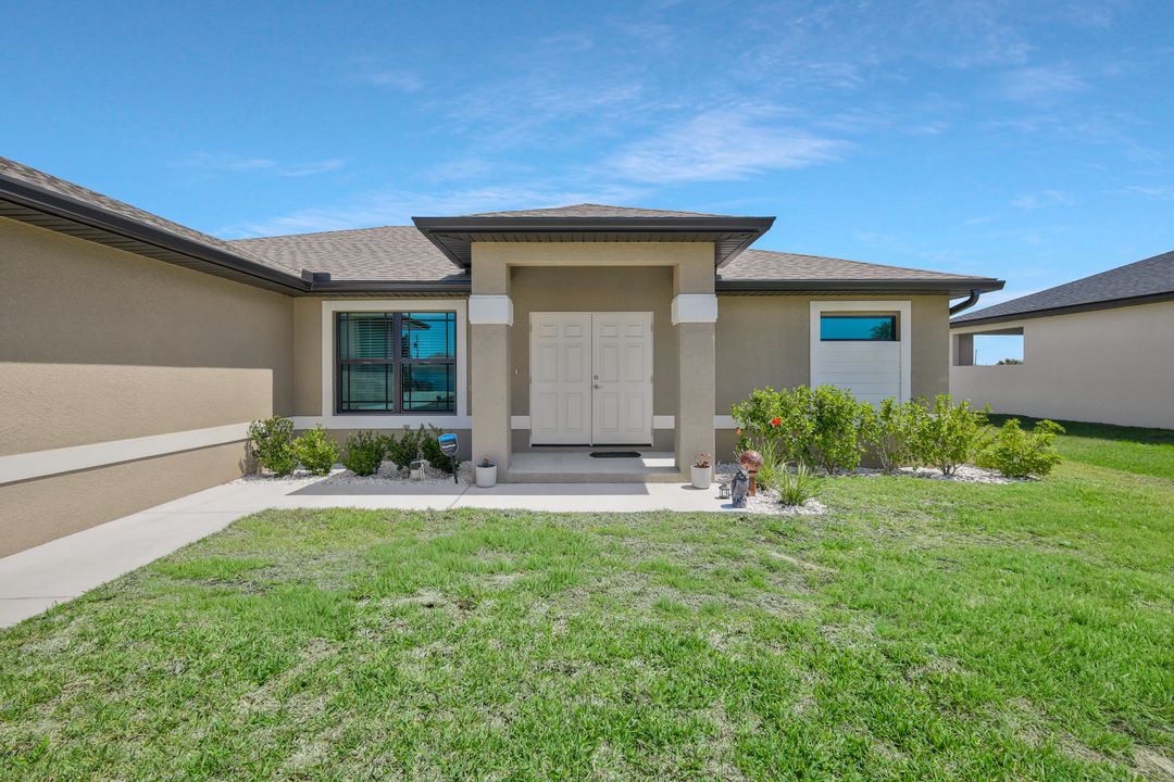 2519 NE 5th Pl, Cape Coral, FL 33909