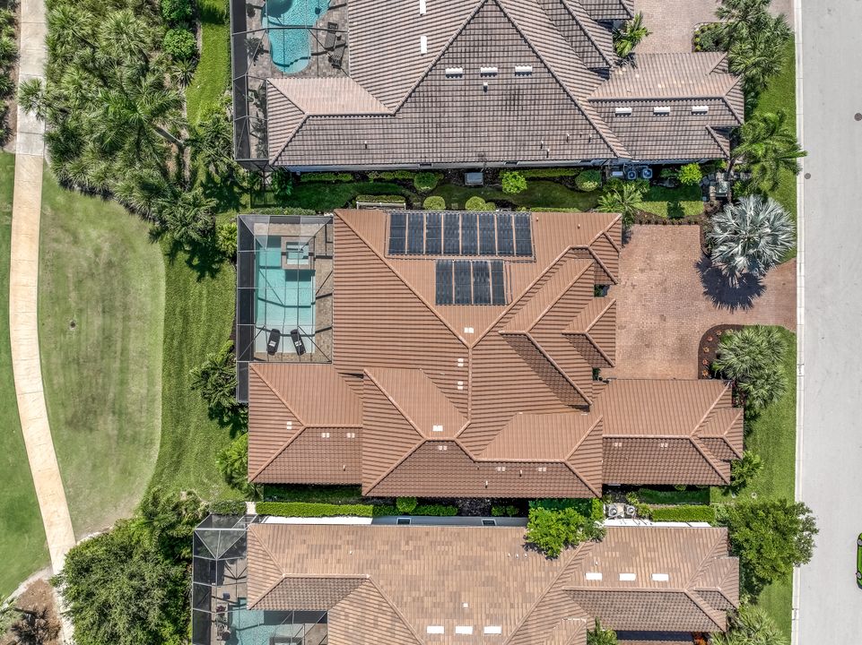 9071 Sorreno Ct, Naples, FL 34119