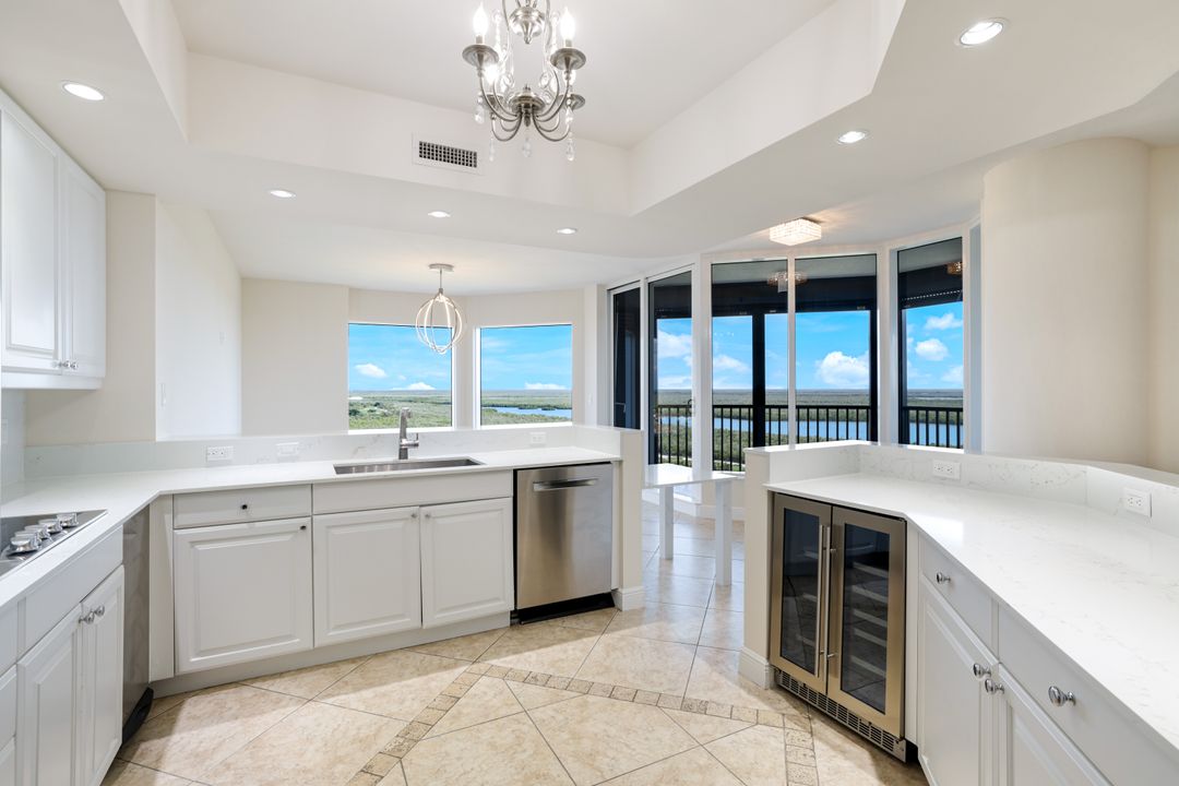 1060 Borghese Ln #1402, Naples, FL 34114