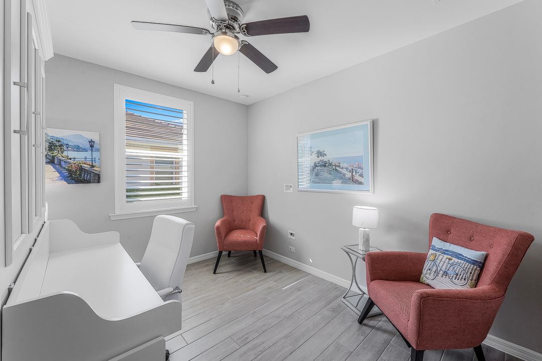 14908 Edgewater Cir, Naples, FL 34114