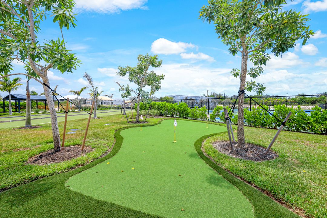 164 Indies Drive E #104, Naples, FL