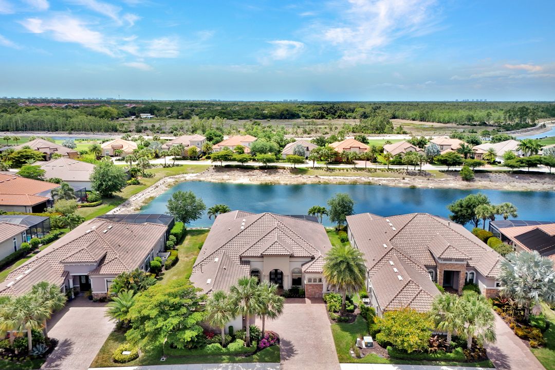 8675 Amour Ct, Naples, FL 34119