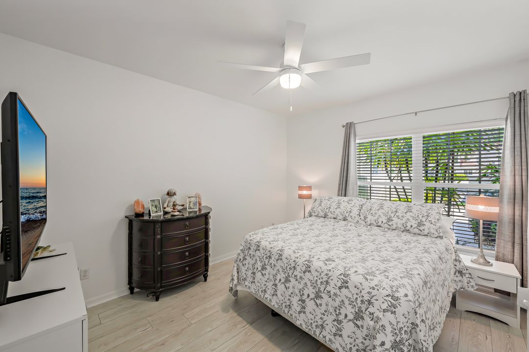 5035 Cedar Springs Dr #103, Naples, FL 34110