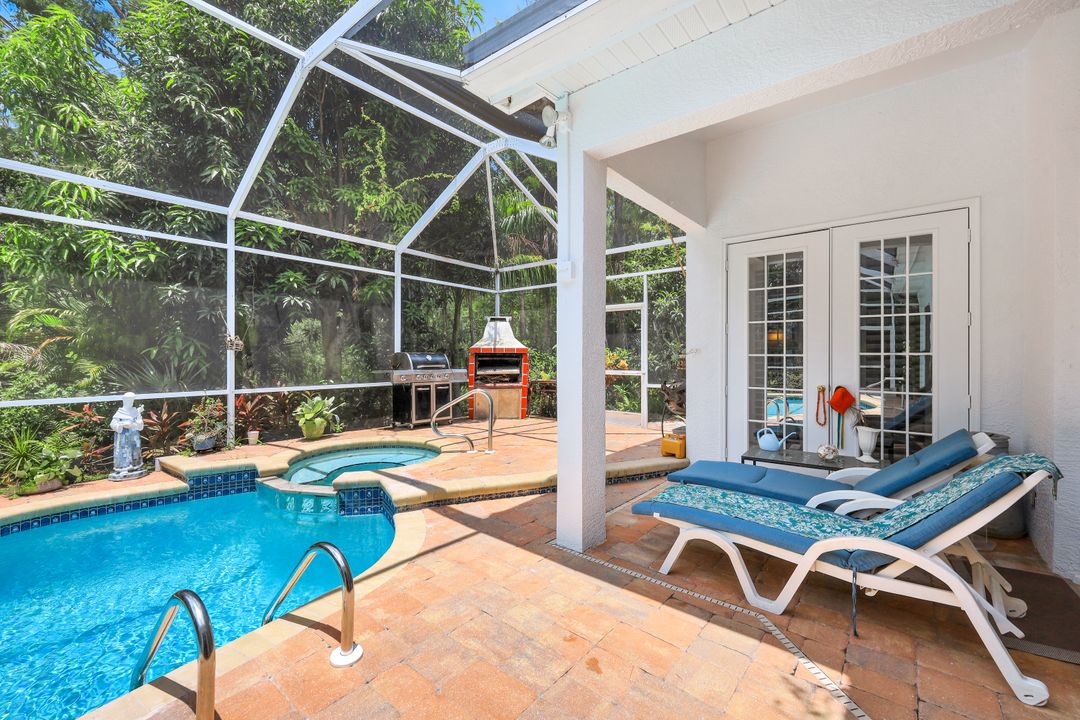 6689 Mill Run Rd, Naples, FL 34109