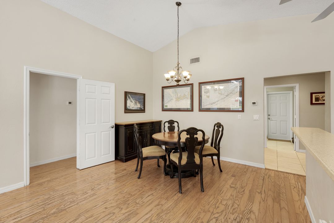 1924 Empress Ct, Naples, FL 34110