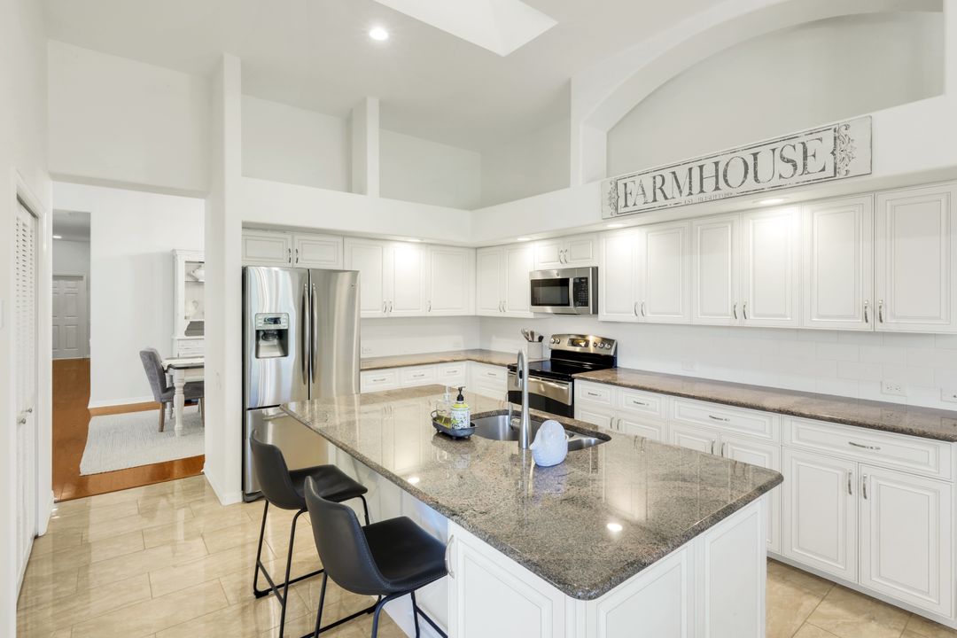 11416 Quail Village Way, Naples, FL 34119