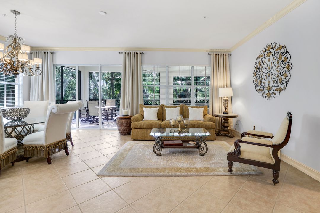 2626 Bolero Dr, Naples, FL 34109