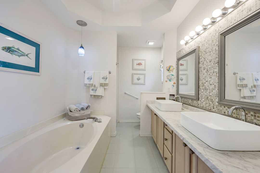 6956 Lone Oak Blvd, Naples, FL 34109