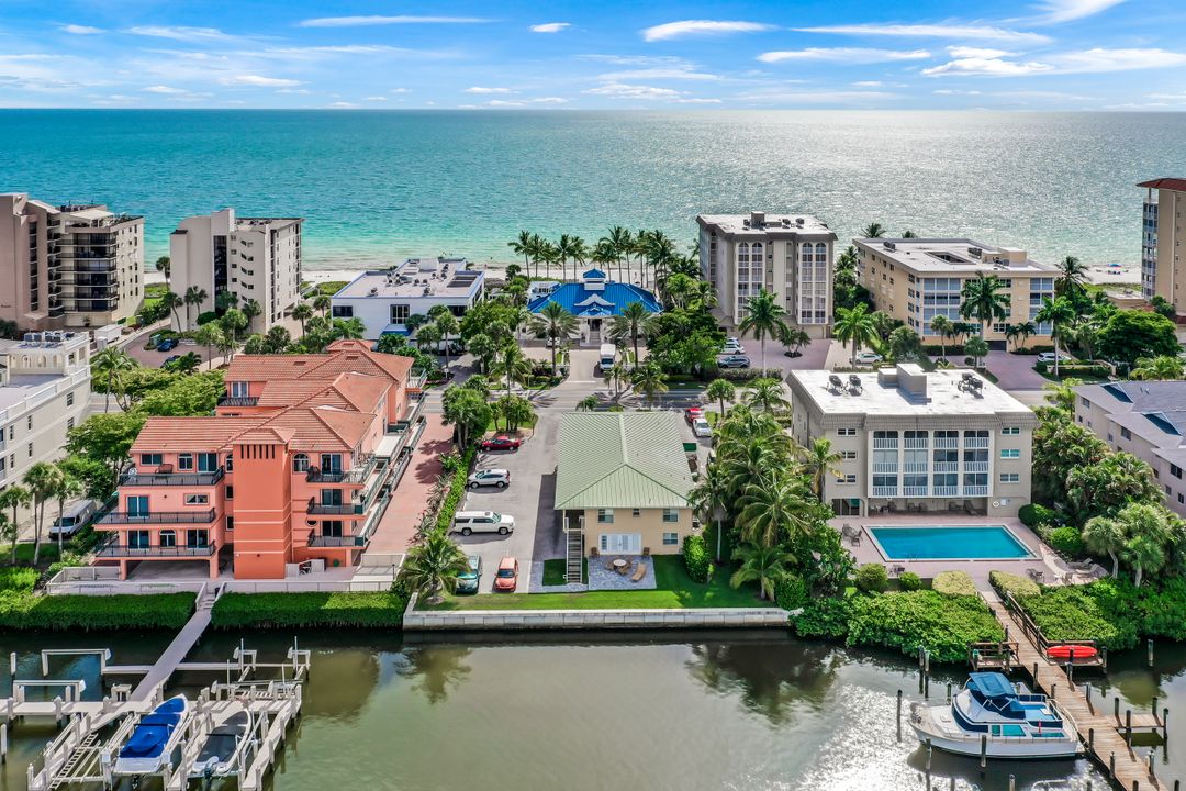 285 Grande Way #1601, Naples, FL 34110