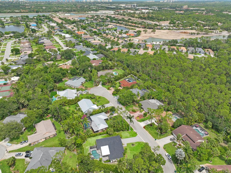 9949 Winchester Wood, Naples, FL 34109