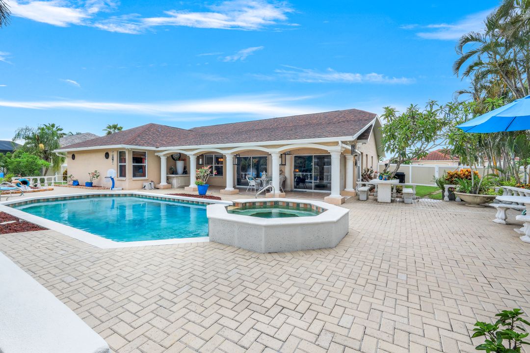 2310 SW 53rd St, Cape Coral, FL 33914