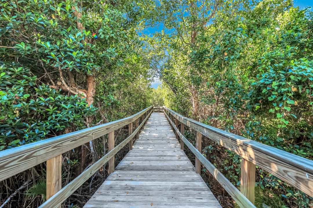 337 Vintage Bay Dr #D28, Marco Island, FL 34145