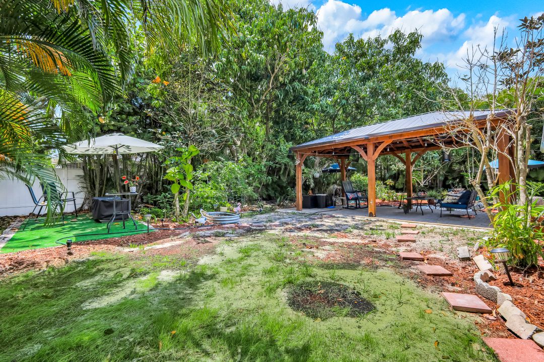 1006 SW 9th Ave, Cape Coral, FL 33991