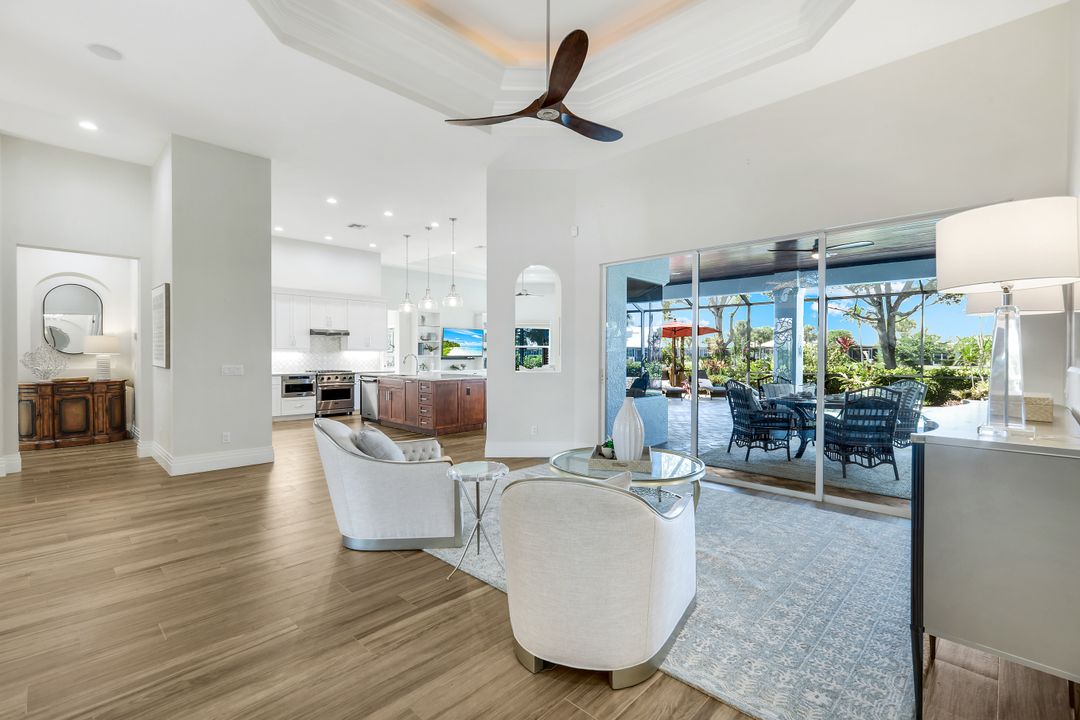 7633 Mulberry Ln, Naples, FL 34114