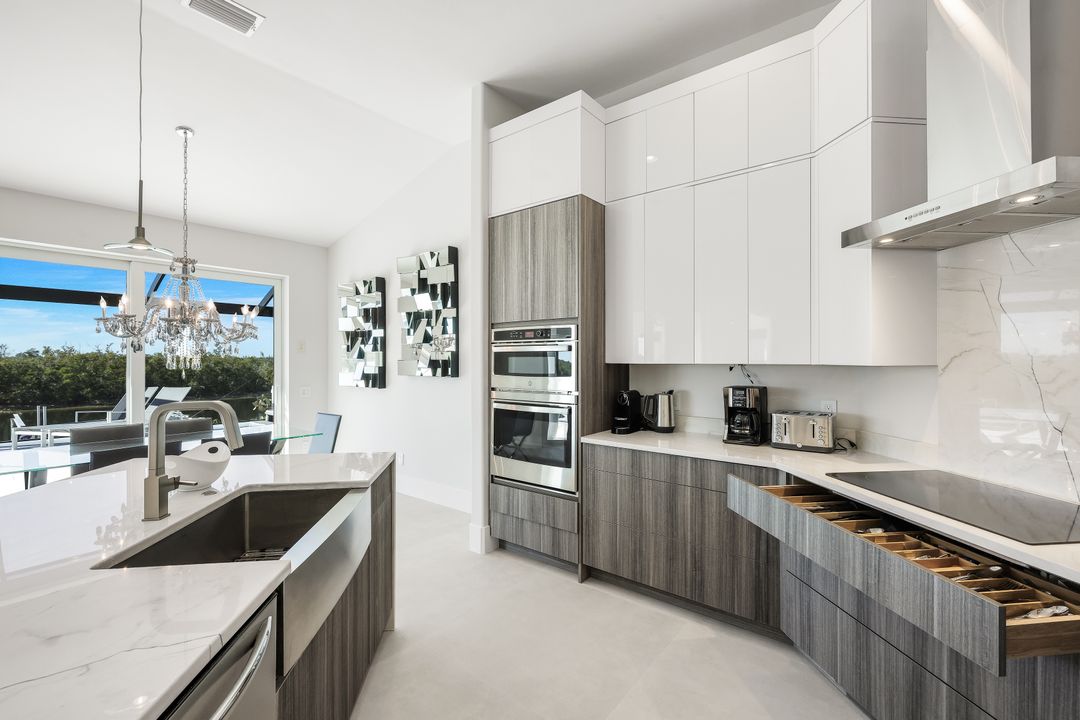 3624 Surfside Blvd, Cape Coral, FL 33914