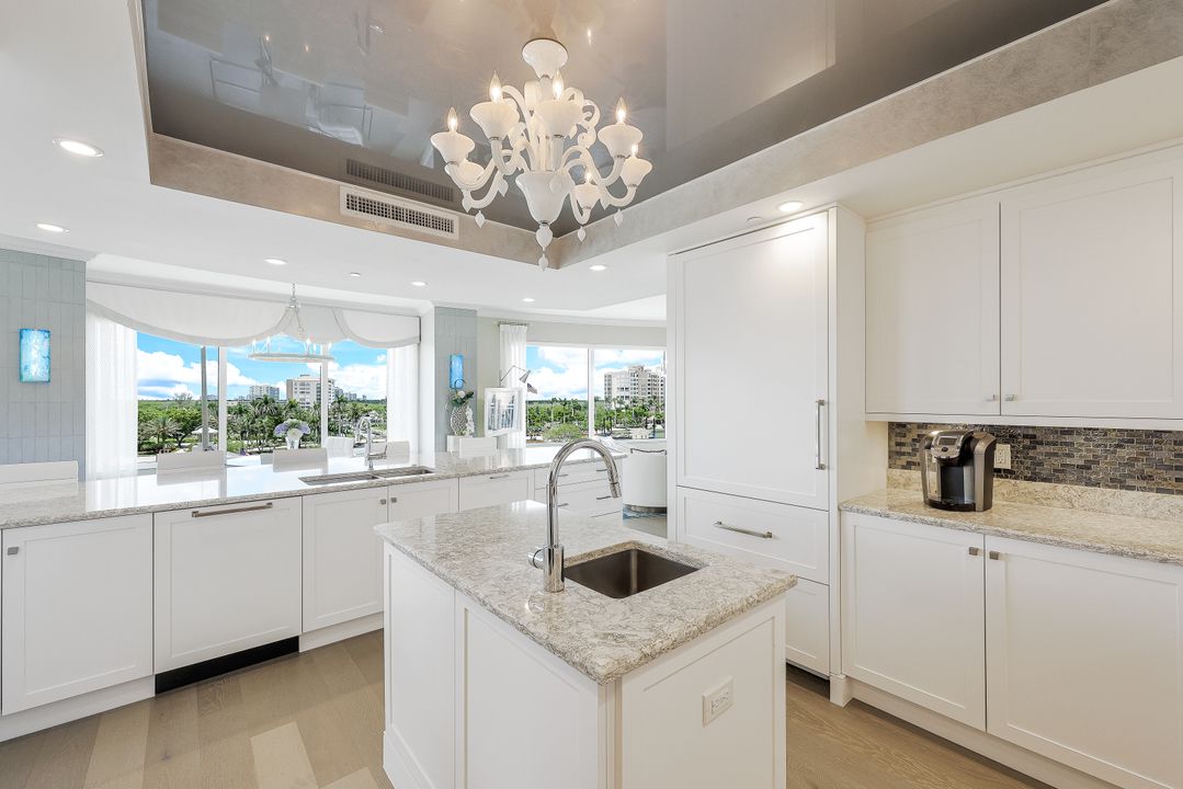 13665 Vanderbilt Dr  #501, Naples, FL 34110