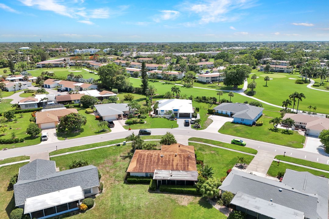 4305 Beechwood Lake Dr, Naples, FL 34112