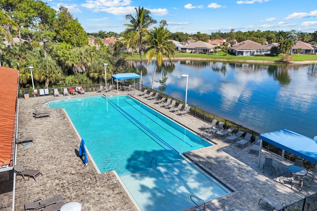 7755 Berkshire Pines Dr, Naples, FL 34104