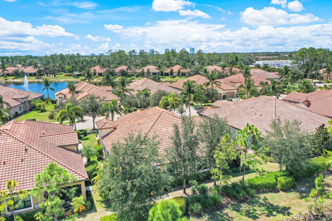 9433 Isla Bella Cir, Bonita Springs, FL 34135