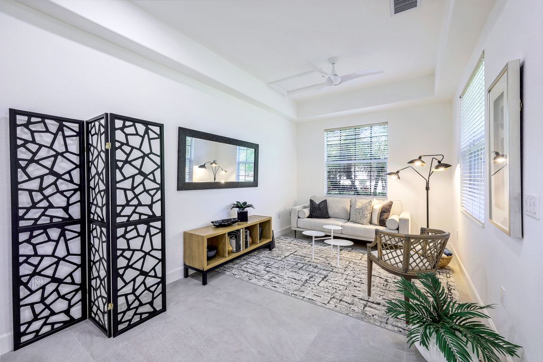 8637 Champions Point #901, Naples, FL 34113