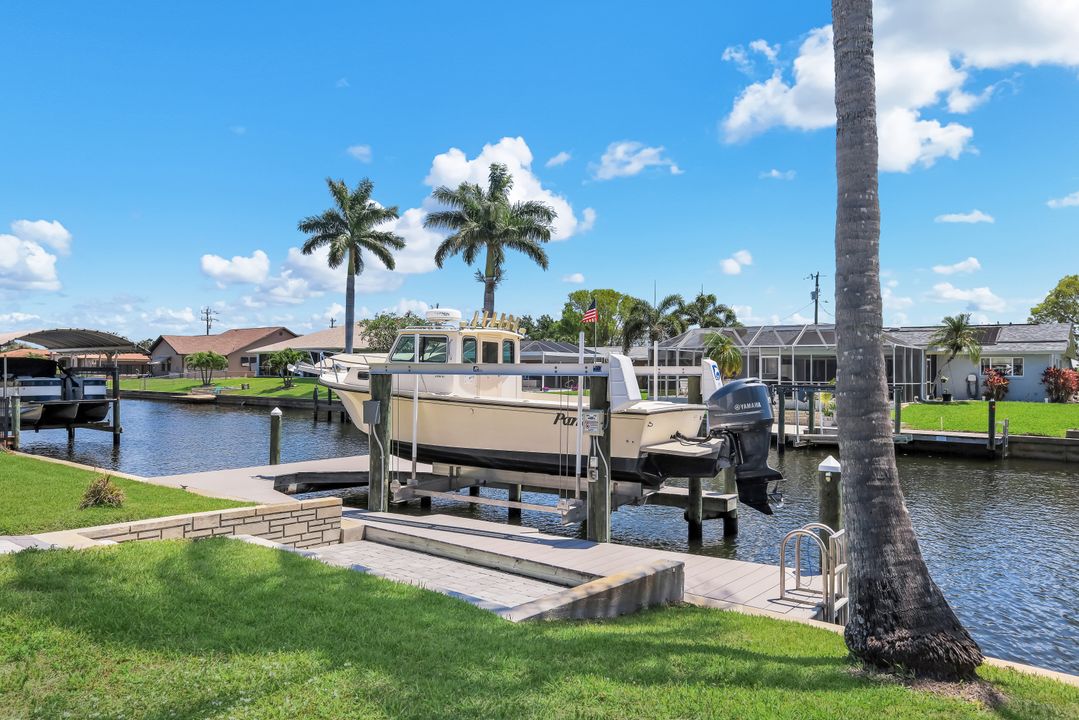 4005 SE 1st Ave, Cape Coral, FL 33904