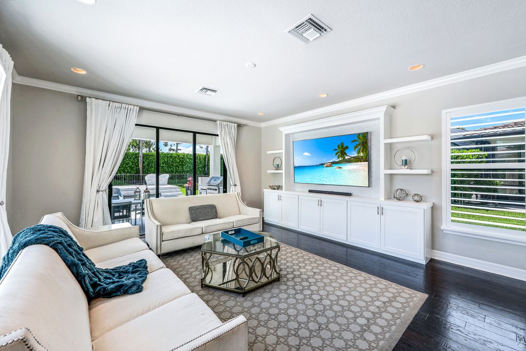 4138 Aspen Chase Dr, Naples, FL 34119