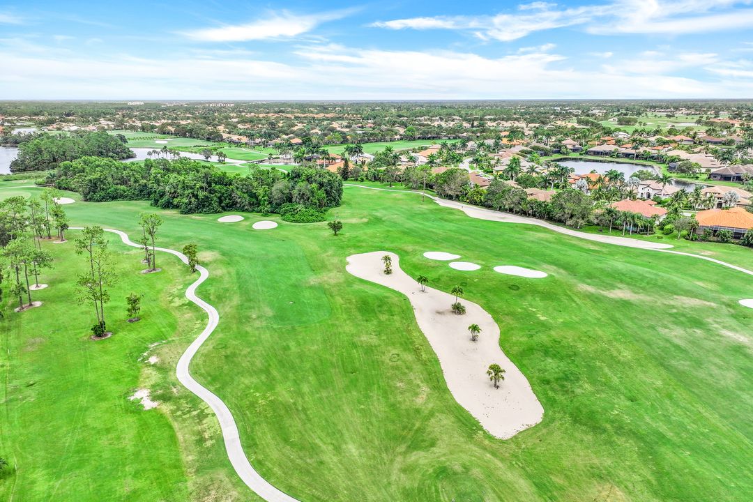 6053 Dogleg Dr, Naples, FL 34113