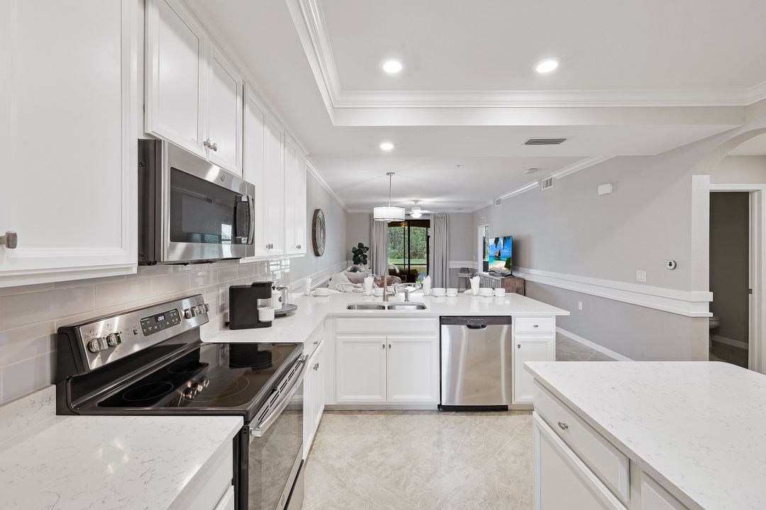 9590 Trevi Ct #5314, Naples, FL 34113