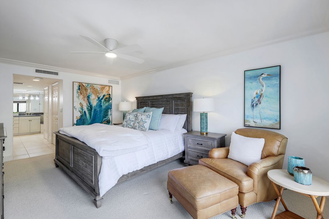 4451 Gulf Shore Blvd N #1605, Naples, FL 34103