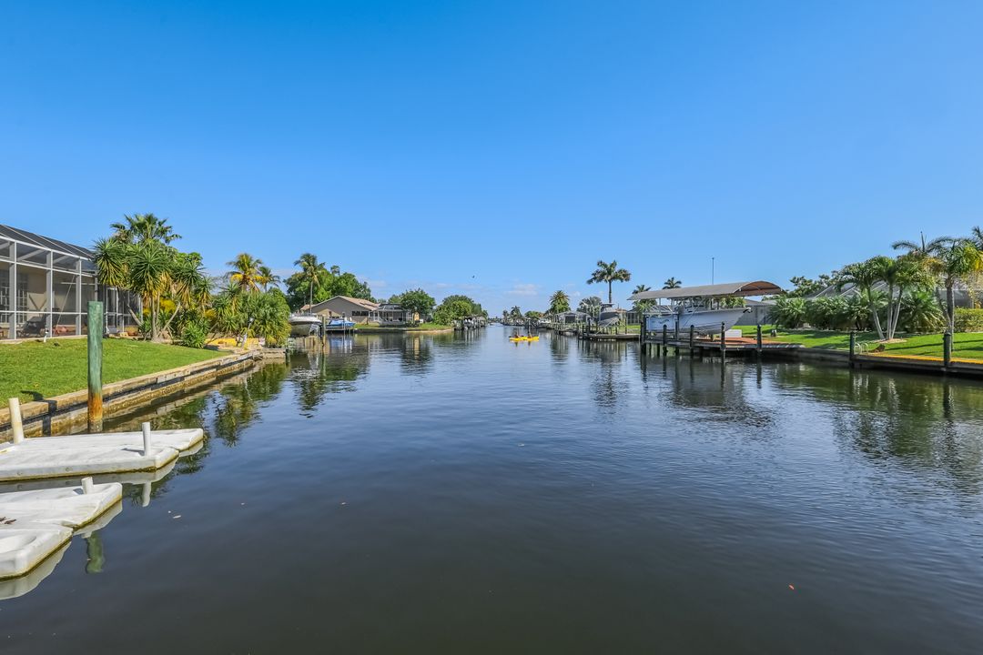 4305 SE 1st Ave, Cape Coral, FL 33904