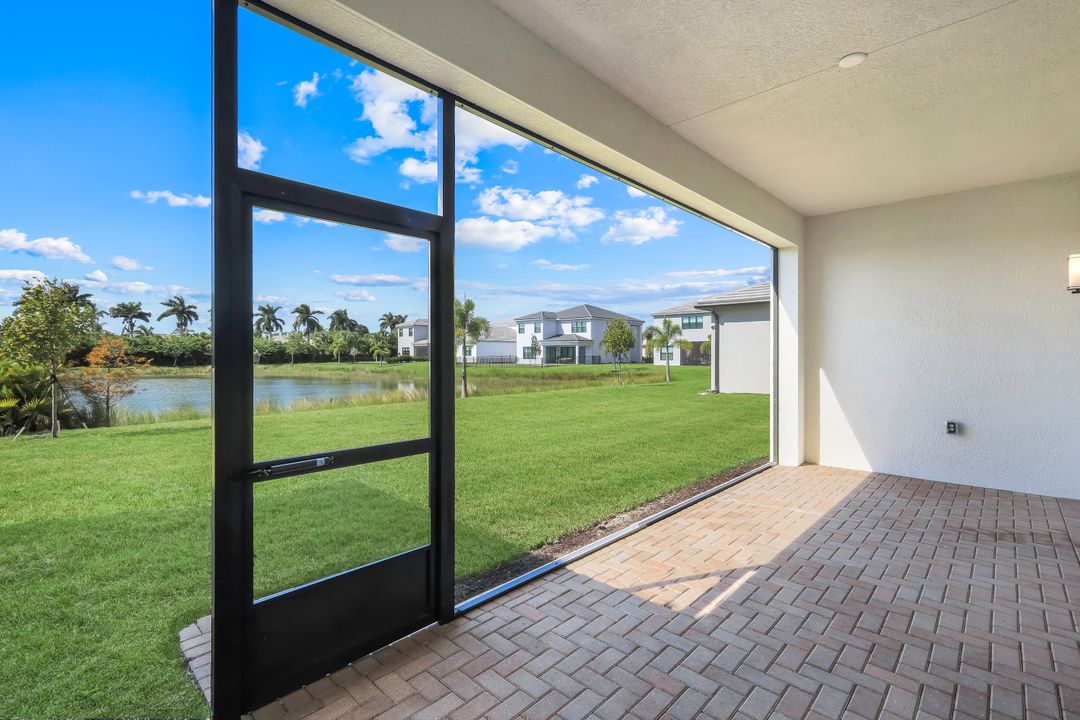 20703 Fair Oak Ln, Estero, FL 33928