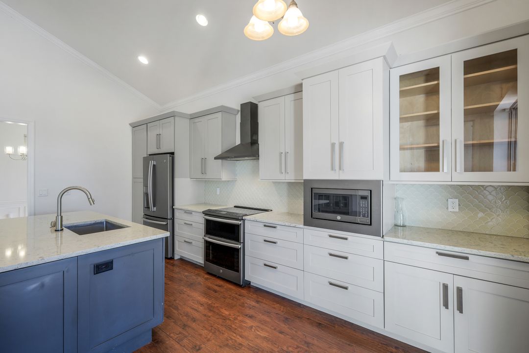 9196 Independence Way, Fort Myers, FL 33913