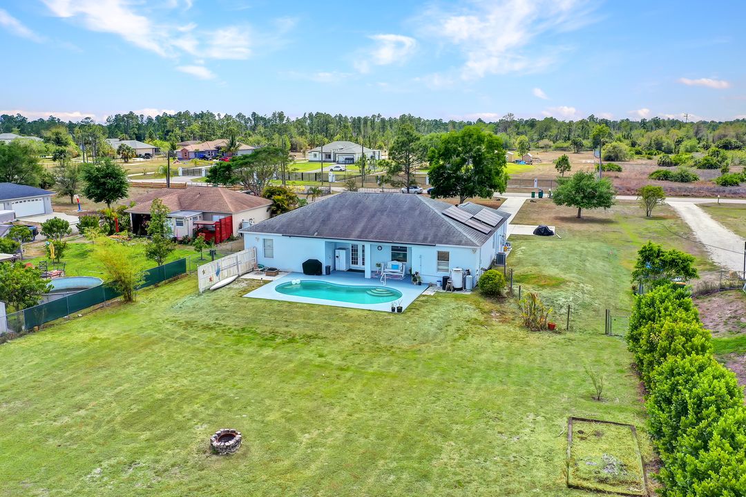 2525 39th Ave NE, Naples, FL 34120