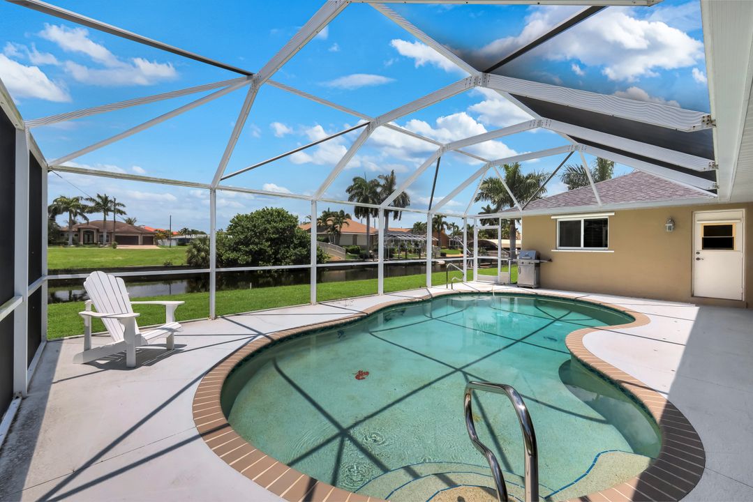 2526 SE 19th Pl, Cape Coral, FL 33904