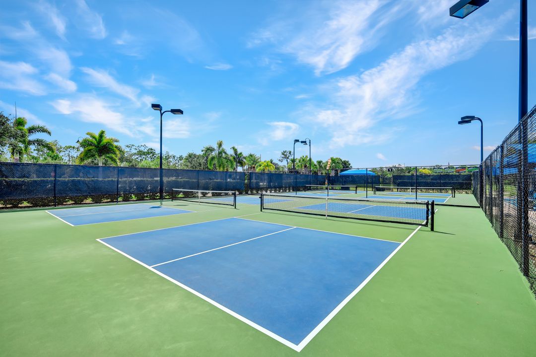 7103 Lily Way, Naples, FL 34114