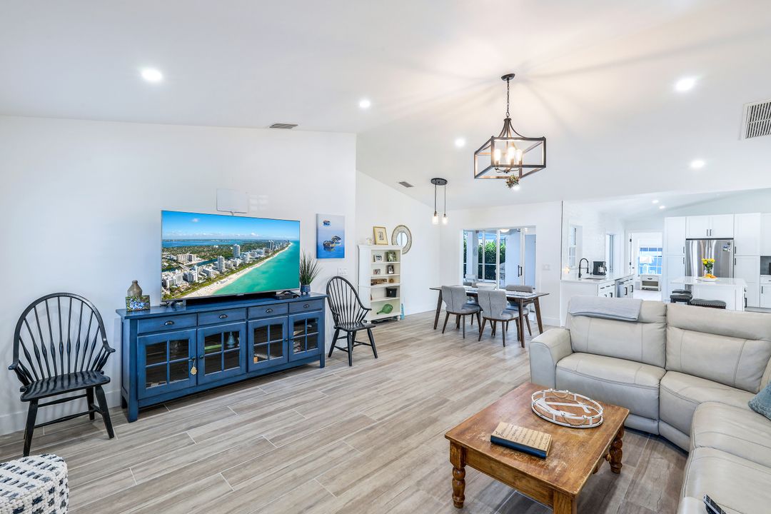 3512 SE 3rd Pl, Cape Coral, FL 33904